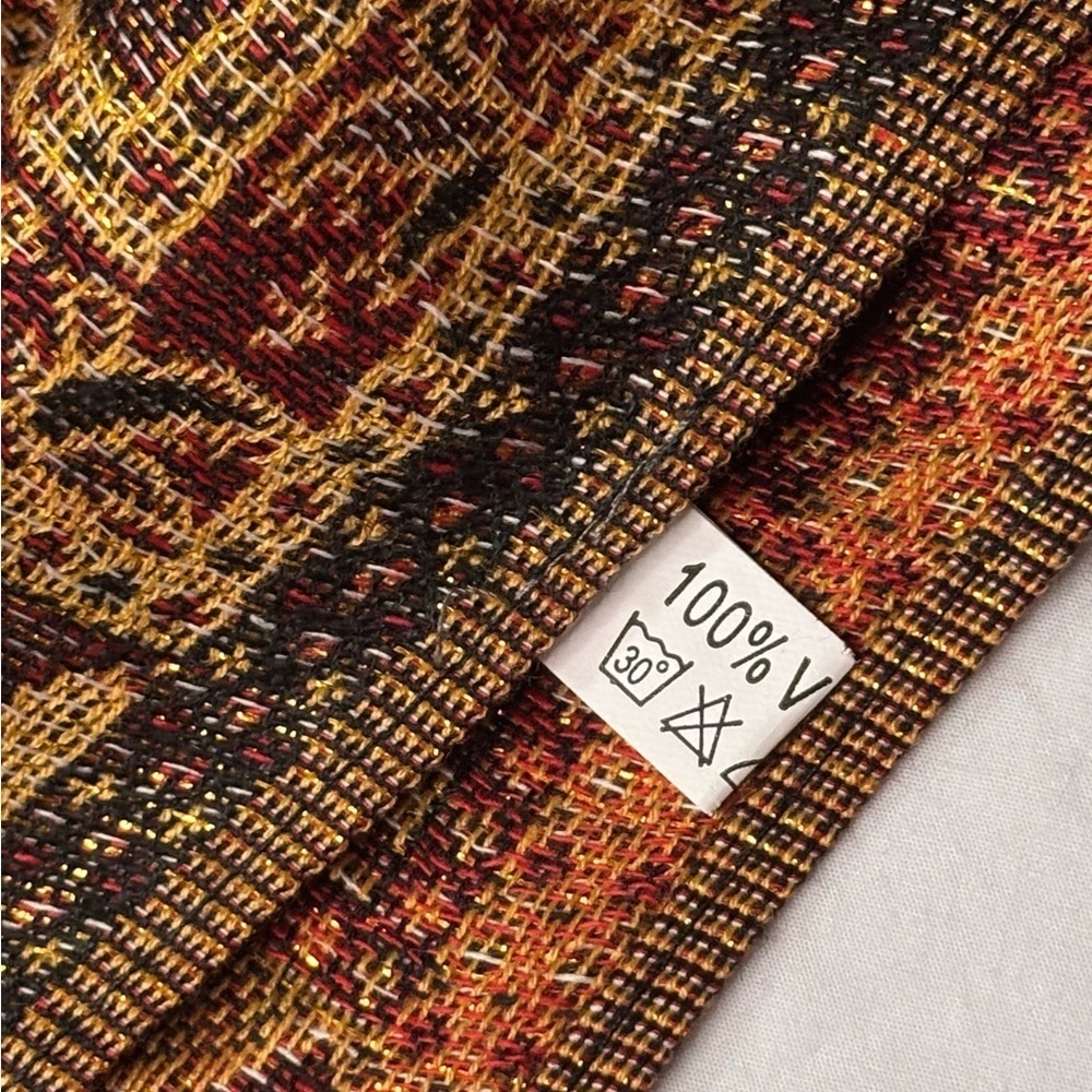Elegant Paisley Burgundy & Gold  Shawl/Wrap/Scarf  with Fringe - Picture 6 of 7